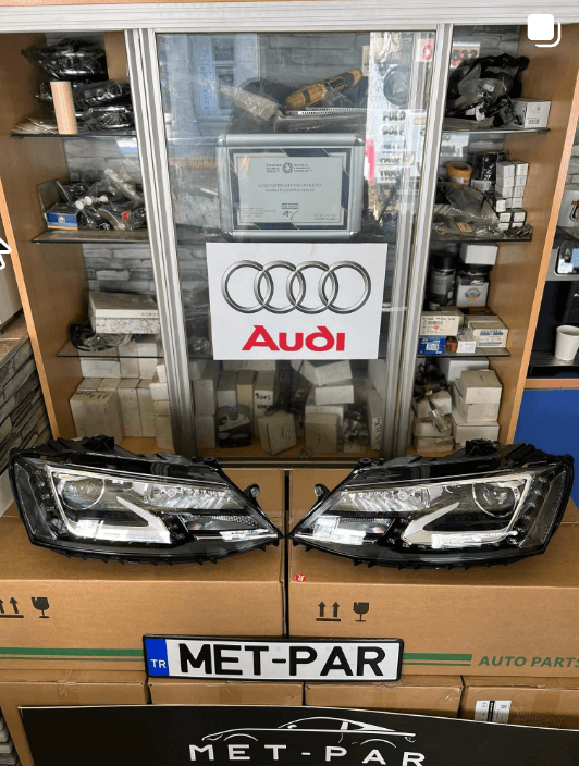 Jetta Far Seti Sağ-Sol Takım